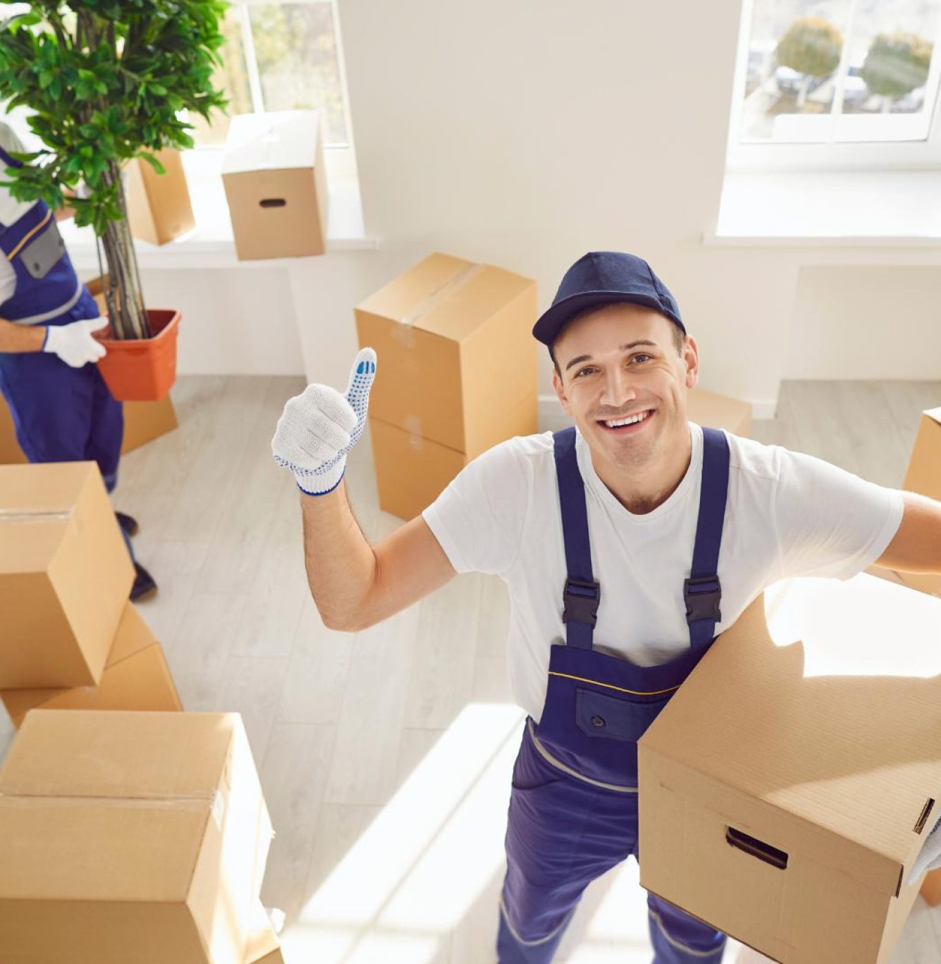 Experienced movers in Galveston County, TX helping families relocate safely